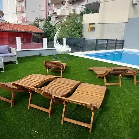 Apartmani Nikola Trogir Exterior photo
