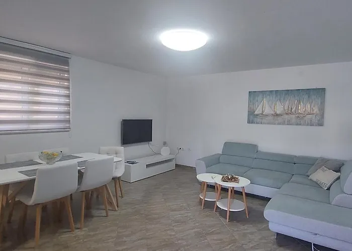 Apartmani Nikola